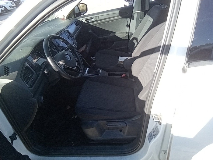 Volkswagen T-Roc Edition 1.6 TDI 85 kW (115 CV) Vehículo usado en Madrid Volkswagen T-Roc Edition 1.6 TDI 85 kW (115 CV) Vehículo usado en Madrid