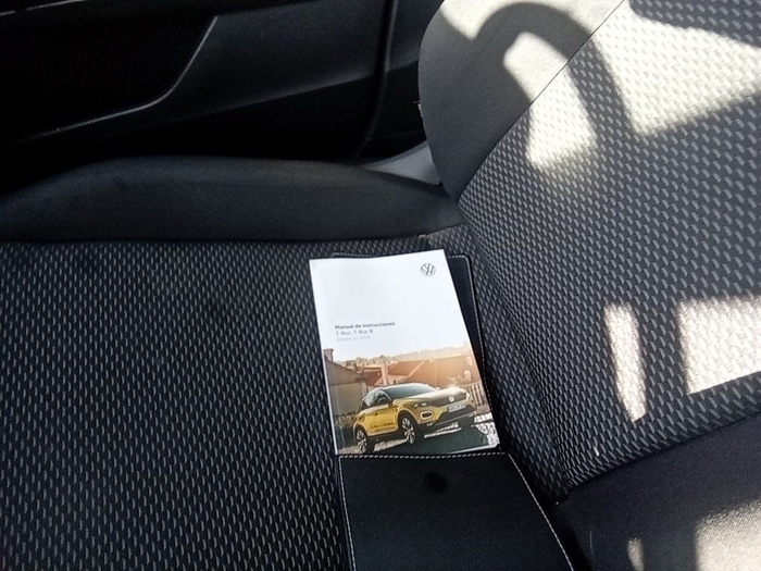 Volkswagen T-Roc Edition 1.6 TDI 85 kW (115 CV) Vehículo usado en Madrid Volkswagen T-Roc Edition 1.6 TDI 85 kW (115 CV) Vehículo usado en Madrid