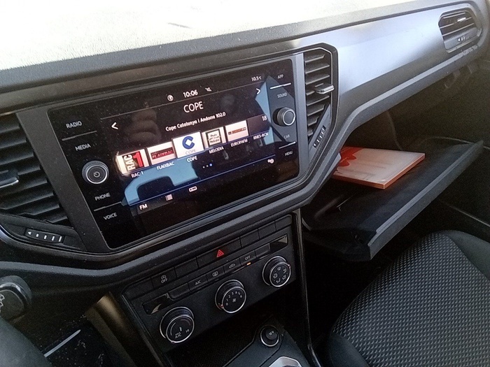 Volkswagen T-Roc Edition 1.6 TDI 85 kW (115 CV) Vehículo usado en Madrid Volkswagen T-Roc Edition 1.6 TDI 85 kW (115 CV) Vehículo usado en Madrid