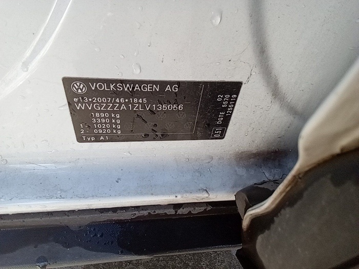 Volkswagen T-Roc Edition 1.6 TDI 85 kW (115 CV) Vehículo usado en Madrid Volkswagen T-Roc Edition 1.6 TDI 85 kW (115 CV) Vehículo usado en Madrid