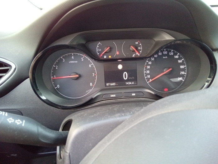 Opel Crossland 1.2 Edition 81 kW (110 CV) Vehículo usado en Madrid Opel Crossland 1.2 Edition 81 kW (110 CV) Vehículo usado en Madrid