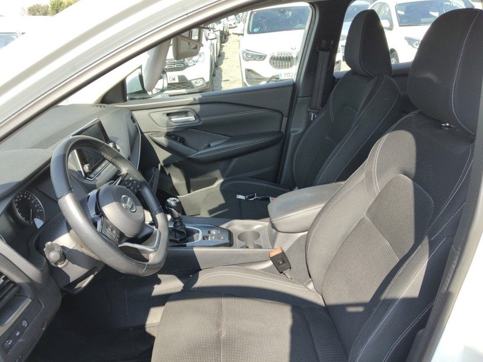 Nissan Qashqai DIG-T 140 mHEV Acenta 4x2 103 kW (140 CV) Vehículo usado en Madrid Nissan Qashqai DIG-T 140 mHEV Acenta 4x2 103 kW (140 CV) Vehículo usado en Madrid