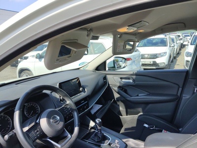 Nissan Qashqai DIG-T 140 mHEV Acenta 4x2 103 kW (140 CV) 12 Nissan Qashqai DIG-T 140 mHEV Acenta 4x2 103 kW (140 CV) 12