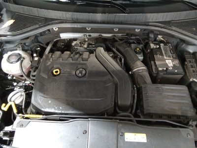 Volkswagen T-Roc Sport 1.5 TSI 110 kW (150 CV) DSG 13 Volkswagen T-Roc Sport 1.5 TSI 110 kW (150 CV) DSG 13