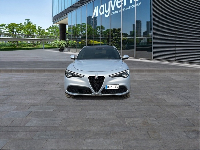 Alfa Romeo Stelvio 2.0 Gasolina Sprint Q4 Auto 148 kW (200 CV) Vehículo usado en Madrid Alfa Romeo Stelvio 2.0 Gasolina Sprint Q4 Auto 148 kW (200 CV) Vehículo usado en Madrid