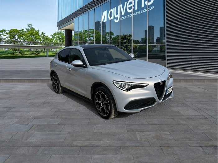 Alfa Romeo Stelvio 2.0 Gasolina Sprint Q4 Auto 148 kW (200 CV) Vehículo usado en Madrid Alfa Romeo Stelvio 2.0 Gasolina Sprint Q4 Auto 148 kW (200 CV) Vehículo usado en Madrid