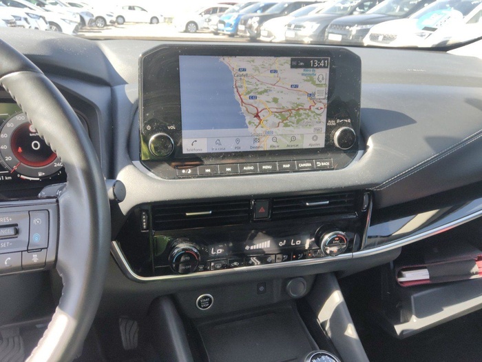 Nissan Qashqai DIG-T mHEV Premiere Edition 4x2 103 kW (140 CV) Vehículo usado en Madrid Nissan Qashqai DIG-T mHEV Premiere Edition 4x2 103 kW (140 CV) Vehículo usado en Madrid