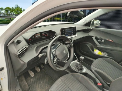 Peugeot 2008 BlueHDi 110 S&S Active Pack 81 kW (110 CV) 7 Peugeot 2008 BlueHDi 110 S&S Active Pack 81 kW (110 CV) 7