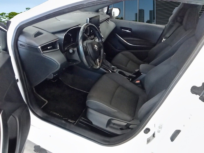 Toyota Corolla 1.8 125 Híbrido Active Tech E-CVT 90 kW (122 CV) Vehículo usado en Madrid Toyota Corolla 1.8 125 Híbrido Active Tech E-CVT 90 kW (122 CV) Vehículo usado en Madrid