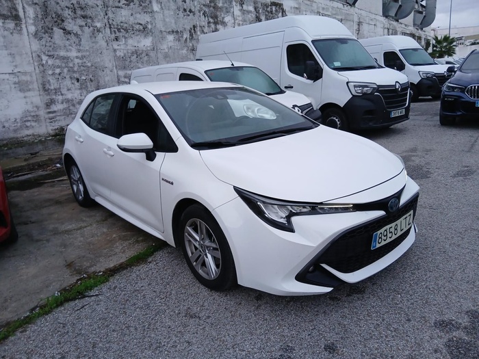 Toyota Corolla 1.8 125 Híbrido Active Tech E-CVT 90 kW (122 CV) Vehículo usado en Madrid Toyota Corolla 1.8 125 Híbrido Active Tech E-CVT 90 kW (122 CV) Vehículo usado en Madrid