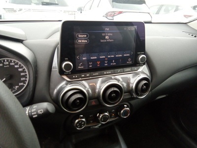 Nissan Juke DIG-T Acenta 84 kW (114 CV) 11 Nissan Juke DIG-T Acenta 84 kW (114 CV) 11