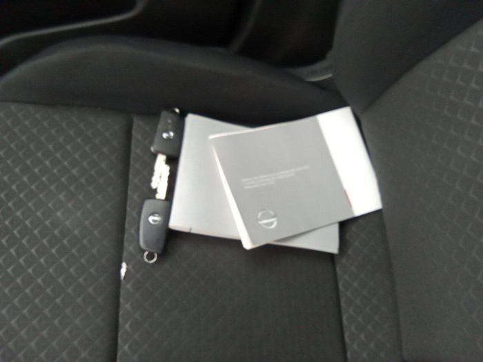 Nissan Juke DIG-T Acenta 84 kW (114 CV) Vehículo usado en Madrid Nissan Juke DIG-T Acenta 84 kW (114 CV) Vehículo usado en Madrid