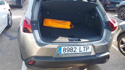 Lexus UX 250h Business 2WD 135 kW (184 CV) 14 Lexus UX 250h Business 2WD 135 kW (184 CV) 14