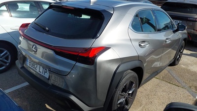 Lexus UX 250h Business 2WD 135 kW (184 CV) 3 Lexus UX 250h Business 2WD 135 kW (184 CV) 3