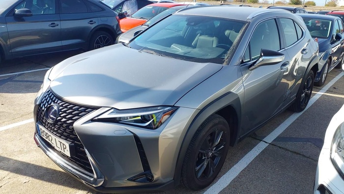 Lexus UX 250h Business 2WD 135 kW (184 CV) Vehículo usado en Madrid Lexus UX 250h Business 2WD 135 kW (184 CV) Vehículo usado en Madrid
