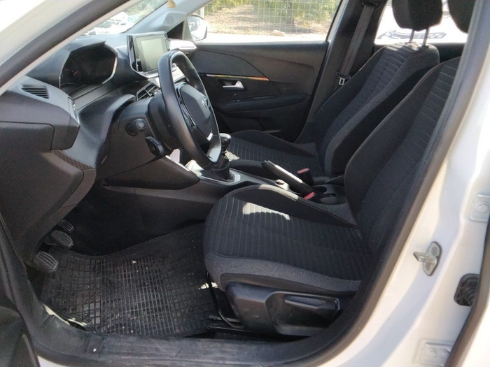 Peugeot 208 BlueHDi 100 Active 75 kW (100 CV) Vehículo usado en Madrid Peugeot 208 BlueHDi 100 Active 75 kW (100 CV) Vehículo usado en Madrid