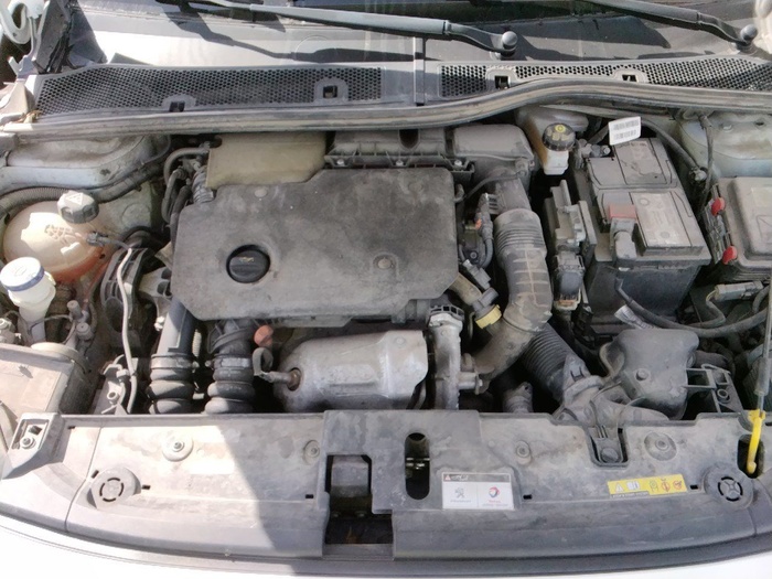 Peugeot 208 BlueHDi 100 Active 75 kW (100 CV) Vehículo usado en Madrid Peugeot 208 BlueHDi 100 Active 75 kW (100 CV) Vehículo usado en Madrid