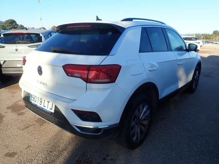 Volkswagen T-Roc Advance 1.0 TSI 81 kW (110 CV) Vehículo usado en Madrid Volkswagen T-Roc Advance 1.0 TSI 81 kW (110 CV) Vehículo usado en Madrid