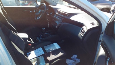 Nissan Qashqai dCi 85 Acenta 85 kW (115 CV) 5 Nissan Qashqai dCi 85 Acenta 85 kW (115 CV) 5