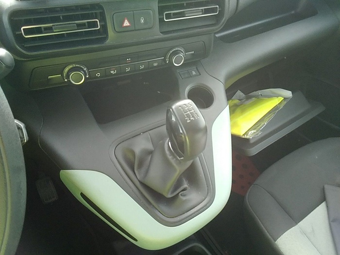 Citroen Berlingo BlueHDi 100 S&S Talla M Feel 75 kW (102 CV) Vehículo usado en Madrid Citroen Berlingo BlueHDi 100 S&S Talla M Feel 75 kW (102 CV) Vehículo usado en Madrid