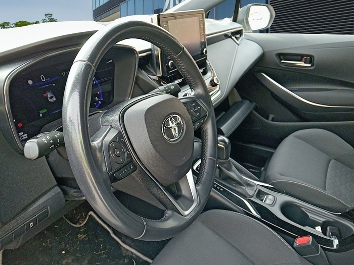 Toyota Corolla 1.8 125 Híbrido Active Tech E-CVT 90 kW (122 CV) Vehículo usado en Madrid Toyota Corolla 1.8 125 Híbrido Active Tech E-CVT 90 kW (122 CV) Vehículo usado en Madrid