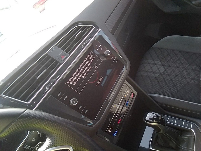 Volkswagen Tiguan R-Line 2.0 TDI 110 kW (150 CV) DSG Vehículo usado en Madrid Volkswagen Tiguan R-Line 2.0 TDI 110 kW (150 CV) DSG Vehículo usado en Madrid