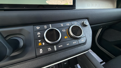 Land Rover Defender 110 D200 SD4 S 4WD Auto 147 kW (200 CV) 13 Land Rover Defender 110 D200 SD4 S 4WD Auto 147 kW (200 CV) 13
