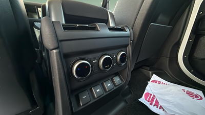 Land Rover Defender 110 D200 SD4 S 4WD Auto 147 kW (200 CV) 16 Land Rover Defender 110 D200 SD4 S 4WD Auto 147 kW (200 CV) 16