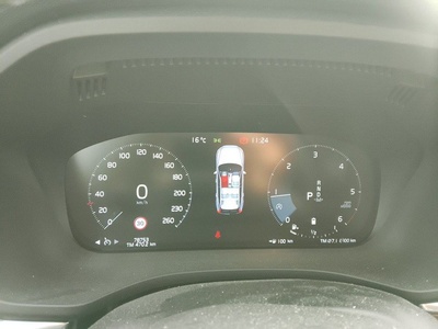 Volvo XC60 B4 D Business Plus AWD Auto 145 kW (197 CV) 13 Volvo XC60 B4 D Business Plus AWD Auto 145 kW (197 CV) 13