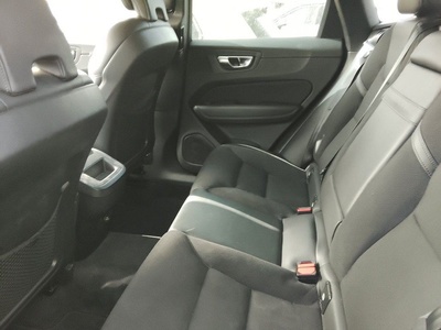 Volvo XC60 B4 D Business Plus AWD Auto 145 kW (197 CV) 9 Volvo XC60 B4 D Business Plus AWD Auto 145 kW (197 CV) 9