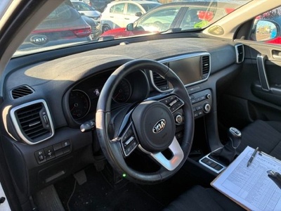 Kia Sportage 1.6 GDi Concept 4x2 97 kW (132 CV) 7 Kia Sportage 1.6 GDi Concept 4x2 97 kW (132 CV) 7