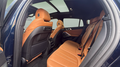 BMW X6 M50i 390 kW (530 CV) 15 BMW X6 M50i 390 kW (530 CV) 15