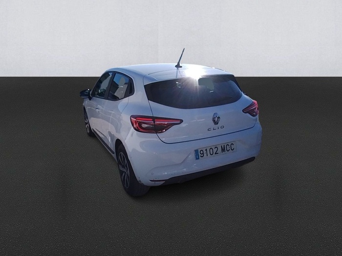 Renault Clio Intens Blue dCi 74 kW (100 CV) Vehículo usado en Madrid Renault Clio Intens Blue dCi 74 kW (100 CV) Vehículo usado en Madrid