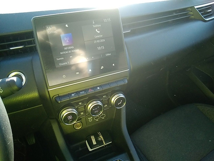 Renault Clio Intens Blue dCi 74 kW (100 CV) Vehículo usado en Madrid Renault Clio Intens Blue dCi 74 kW (100 CV) Vehículo usado en Madrid