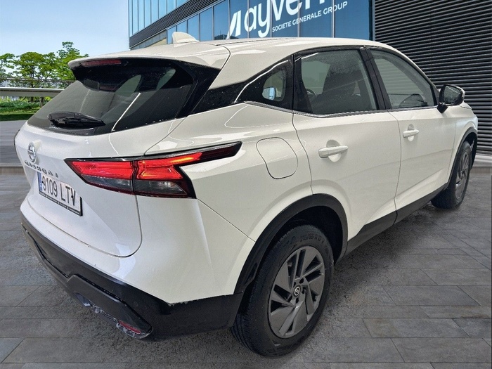 Nissan Qashqai DIG-T 140 mHEV Acenta 4x2 103 kW (140 CV) Vehículo usado en Madrid Nissan Qashqai DIG-T 140 mHEV Acenta 4x2 103 kW (140 CV) Vehículo usado en Madrid