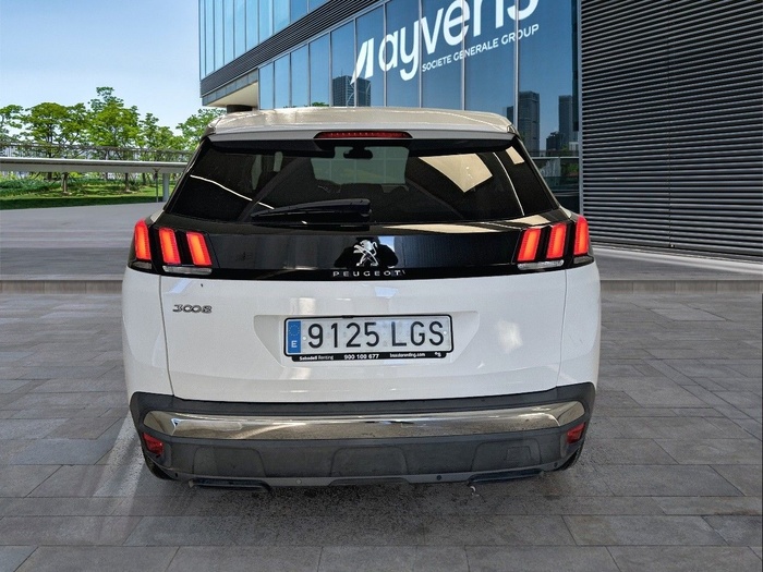 Peugeot 3008 1.5 BlueHDi S&S Style 96 kW (130 CV) Vehículo usado en Madrid Peugeot 3008 1.5 BlueHDi S&S Style 96 kW (130 CV) Vehículo usado en Madrid