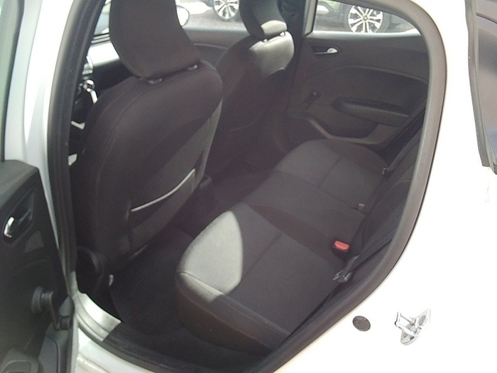 Renault Clio Intens Blue dCi 74 kW (100 CV) Vehículo usado en Madrid Renault Clio Intens Blue dCi 74 kW (100 CV) Vehículo usado en Madrid