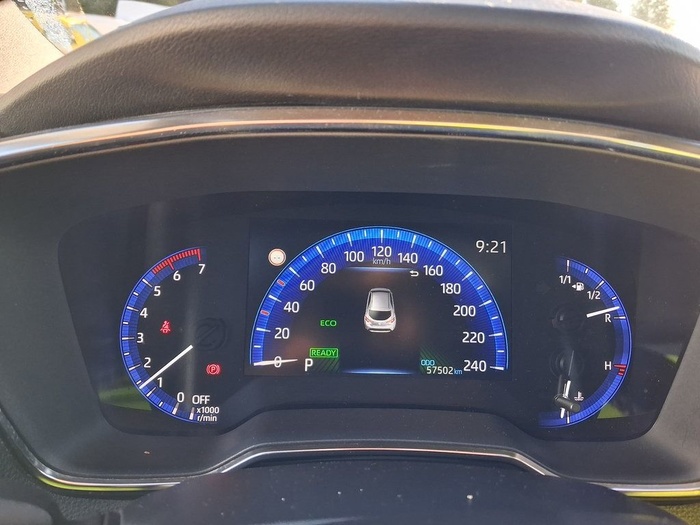 Toyota Corolla 1.8 125 Híbrido Active Tech E-CVT 90 kW (122 CV) Vehículo usado en Madrid Toyota Corolla 1.8 125 Híbrido Active Tech E-CVT 90 kW (122 CV) Vehículo usado en Madrid