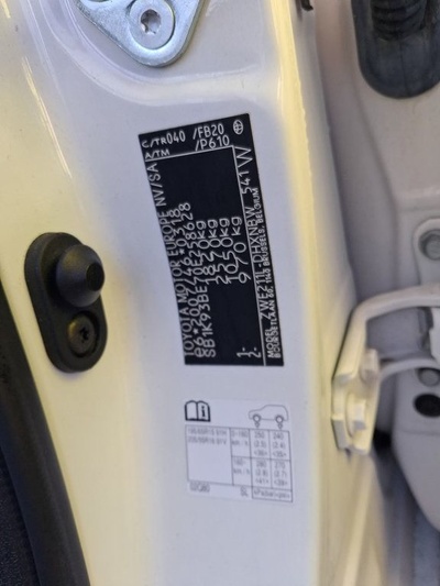 Toyota Corolla 1.8 125 Híbrido Active Tech E-CVT 90 kW (122 CV) 8 Toyota Corolla 1.8 125 Híbrido Active Tech E-CVT 90 kW (122 CV) 8