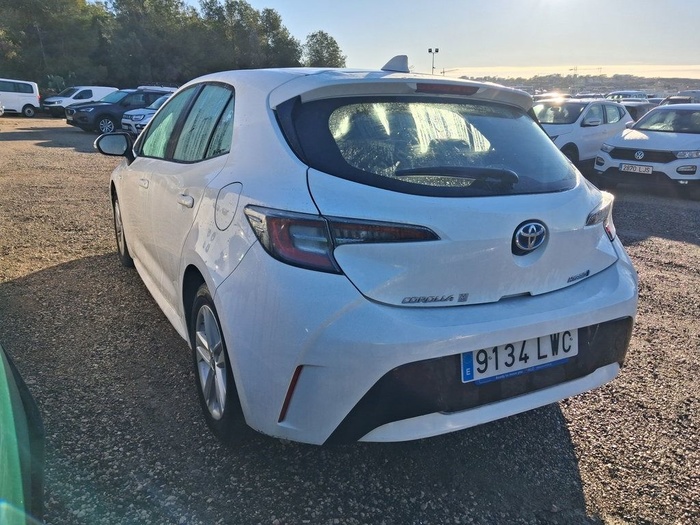 Toyota Corolla 1.8 125 Híbrido Active Tech E-CVT 90 kW (122 CV) Vehículo usado en Madrid Toyota Corolla 1.8 125 Híbrido Active Tech E-CVT 90 kW (122 CV) Vehículo usado en Madrid