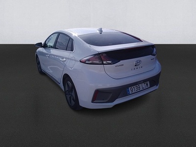 Hyundai Ioniq 1.6 GDI HEV Tecno DCT 104 kW (141 CV) 6 Hyundai Ioniq 1.6 GDI HEV Tecno DCT 104 kW (141 CV) 6
