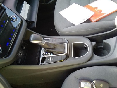 Hyundai Ioniq 1.6 GDI HEV Tecno DCT 104 kW (141 CV) 11 Hyundai Ioniq 1.6 GDI HEV Tecno DCT 104 kW (141 CV) 11