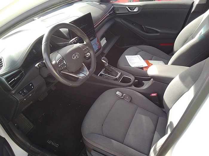 Hyundai Ioniq 1.6 GDI HEV Tecno DCT 104 kW (141 CV) Vehículo usado en Madrid Hyundai Ioniq 1.6 GDI HEV Tecno DCT 104 kW (141 CV) Vehículo usado en Madrid