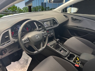 SEAT León ST 1.6 TDI S&S Style 85 kW (115 CV) 7 SEAT León ST 1.6 TDI S&S Style 85 kW (115 CV) 7