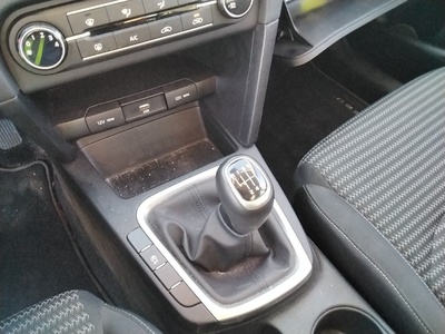 Kia XCeed 1.0 T-GDi Concept 88 kW (120 CV) 11 Kia XCeed 1.0 T-GDi Concept 88 kW (120 CV) 11