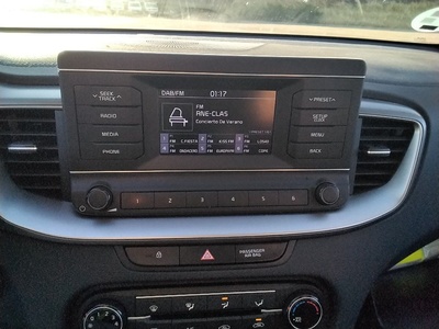 Kia XCeed 1.0 T-GDi Concept 88 kW (120 CV) 9 Kia XCeed 1.0 T-GDi Concept 88 kW (120 CV) 9