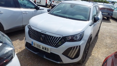 Peugeot 2008 PureTech 130 S&S Allure EAT8 96 kW (130 CV) 10 Peugeot 2008 PureTech 130 S&S Allure EAT8 96 kW (130 CV) 10