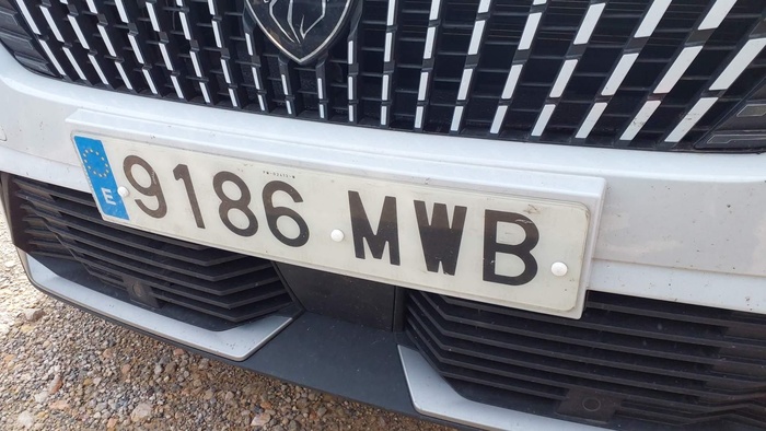 Peugeot 2008 PureTech 130 S&S Allure EAT8 96 kW (130 CV) Vehículo usado en Madrid Peugeot 2008 PureTech 130 S&S Allure EAT8 96 kW (130 CV) Vehículo usado en Madrid