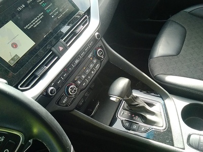 Kia Niro 1.6 GDi PHEV Drive 104 kW (141 CV) 10 Kia Niro 1.6 GDi PHEV Drive 104 kW (141 CV) 10