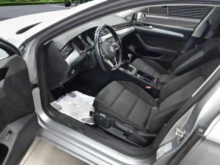 Volkswagen Passat Executive 1.5 TSI 110 kW (150 CV) Vehículo usado en Madrid Volkswagen Passat Executive 1.5 TSI 110 kW (150 CV) Vehículo usado en Madrid